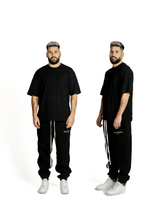 Load image into Gallery viewer, BLACK EMBROIDERY SWEATPANTS
